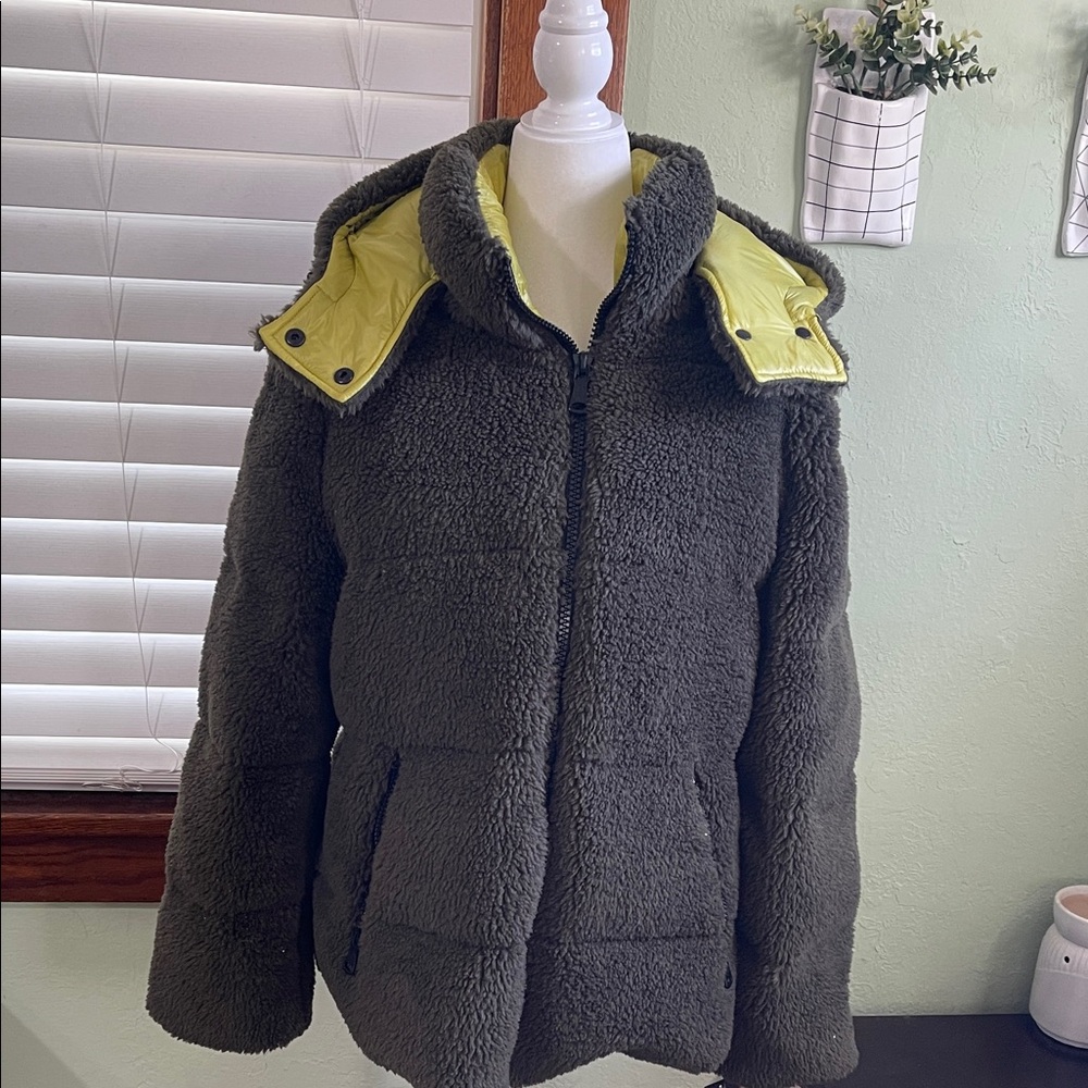 Vince Camuto olive Green and Yellow Hooded Sherpa Jacket